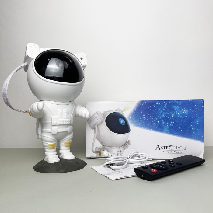 Светильник-проектор Астронавт Starry Sky RGB + пульт 