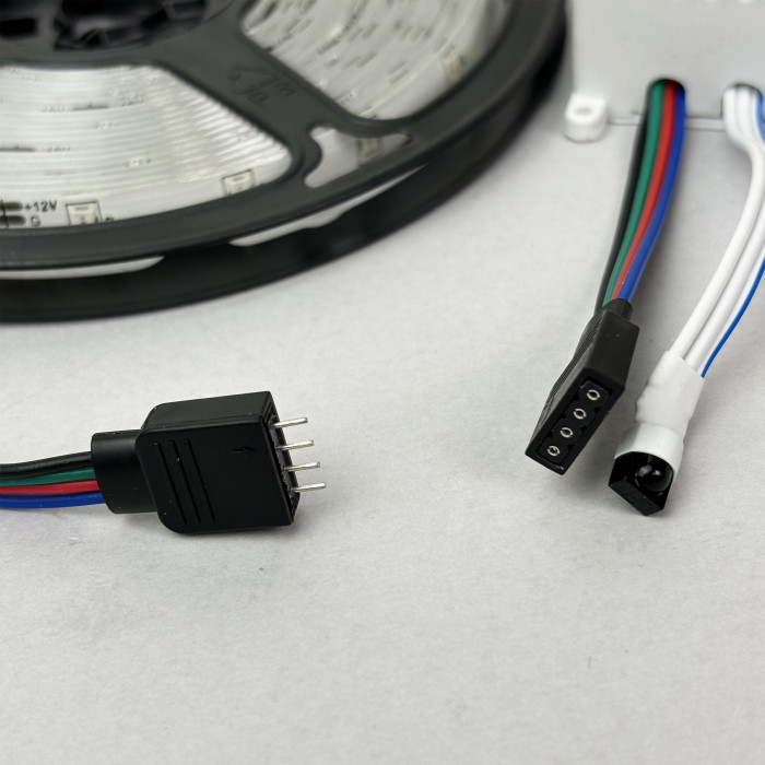 Светодиодная лента LED 3528 RGB с пультом 5м 