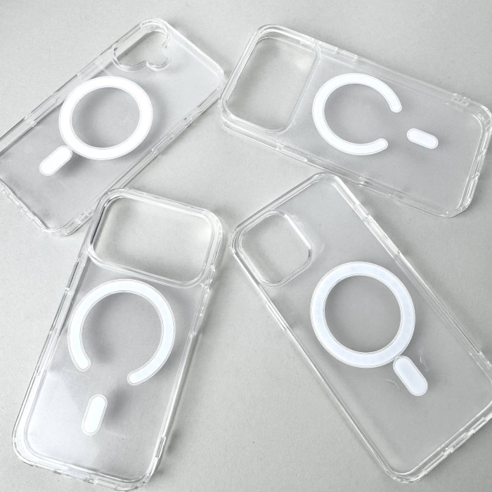 Чехол с магнитом MagSafe Clear Case для iPhone 13