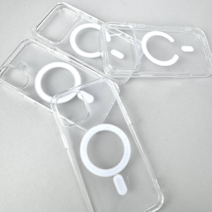 Чехол с магнитом MagSafe Clear Case для iPhone 13