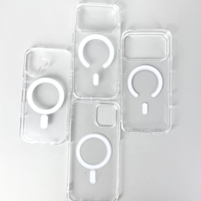 Чехол с магнитом MagSafe Clear Case для iPhone 13