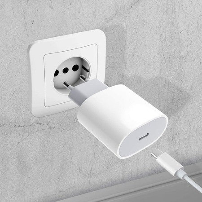 Сетевое зарядное устройство 20W USB-C (без упаковки) NL