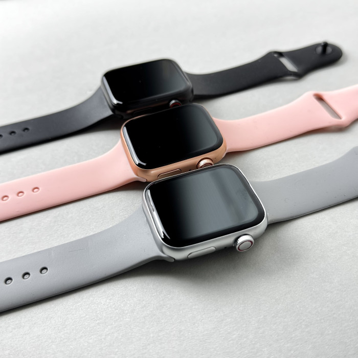 Комплект Infinity - Smart Watch 8 / Наушники Pro 4 / 2 ремешки (Черный)