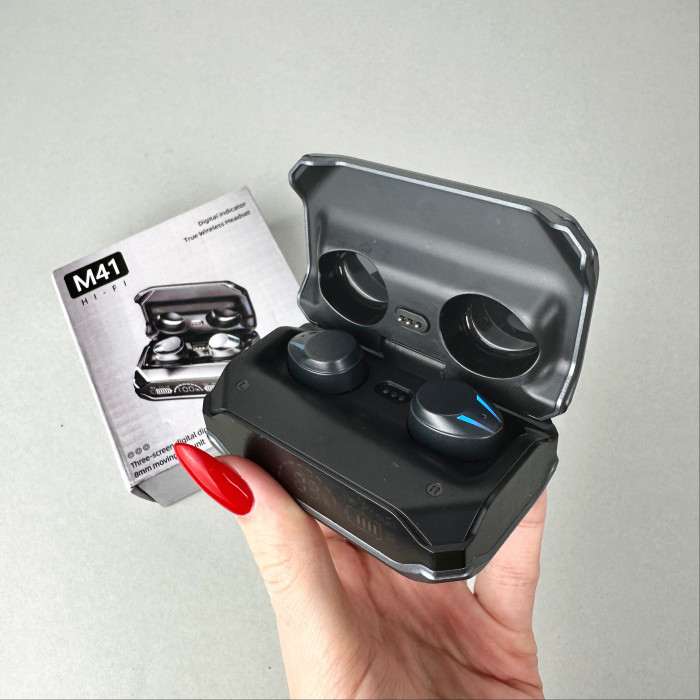 Беспроводные наушники M41 series, EarBuds, Digital Indicator (Черные)